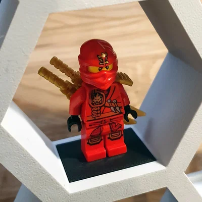 Đế trưng bày minifigure 3D - Giải pháp thay thế hoàn hảo