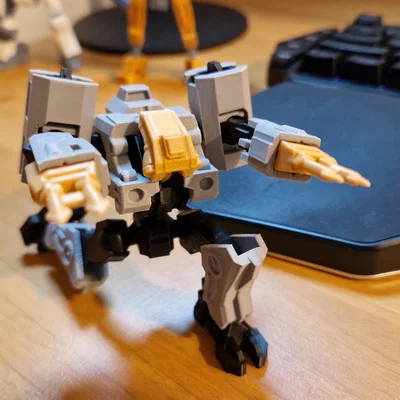 BattleMech - Explorer: Mô hình Mecha cử động linh hoạt