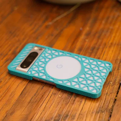 Ốp lưng Pixel 8 Pro với họa tiết bề mặt độc đáo