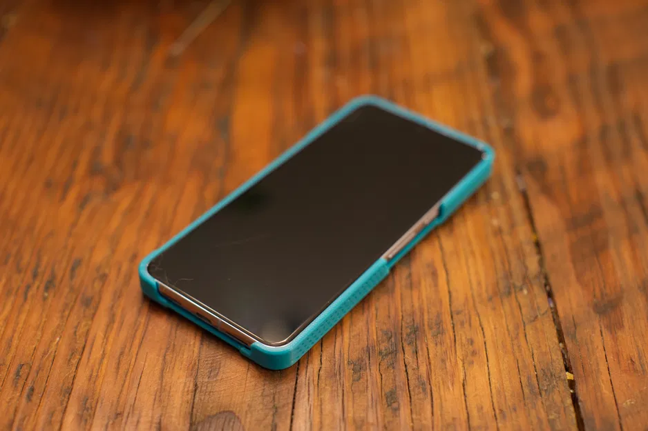 Ốp lưng Pixel 8 Pro với họa tiết bề mặt độc đáo - Image 4