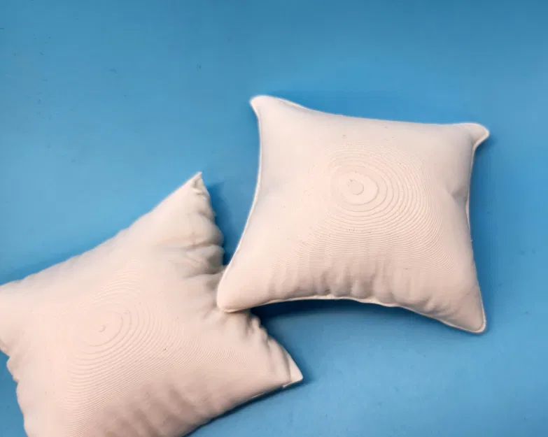 Bộ 2 chiếc gối vuông mềm mại - Image 2