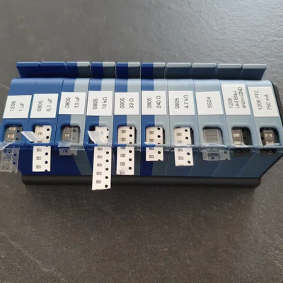 Khay chứa linh kiện SMD (SMD Component Dispenser)