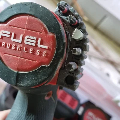 Giá đỡ mũi vít cho máy Milwaukee M12 Fuel