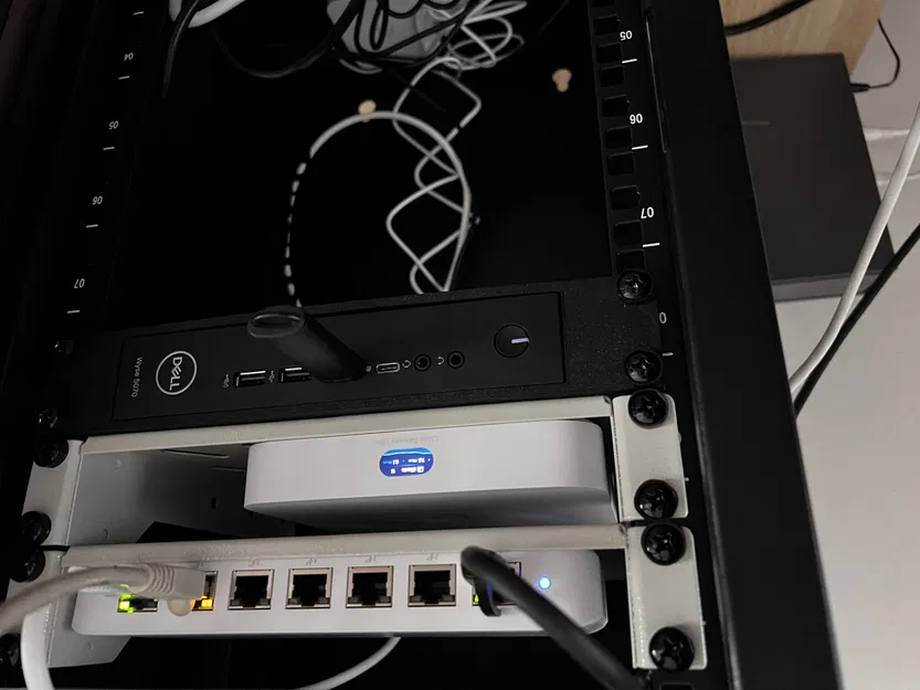 Khung gắn Dell Wyse 5070 vào tủ Rack 10 inch - Image 1