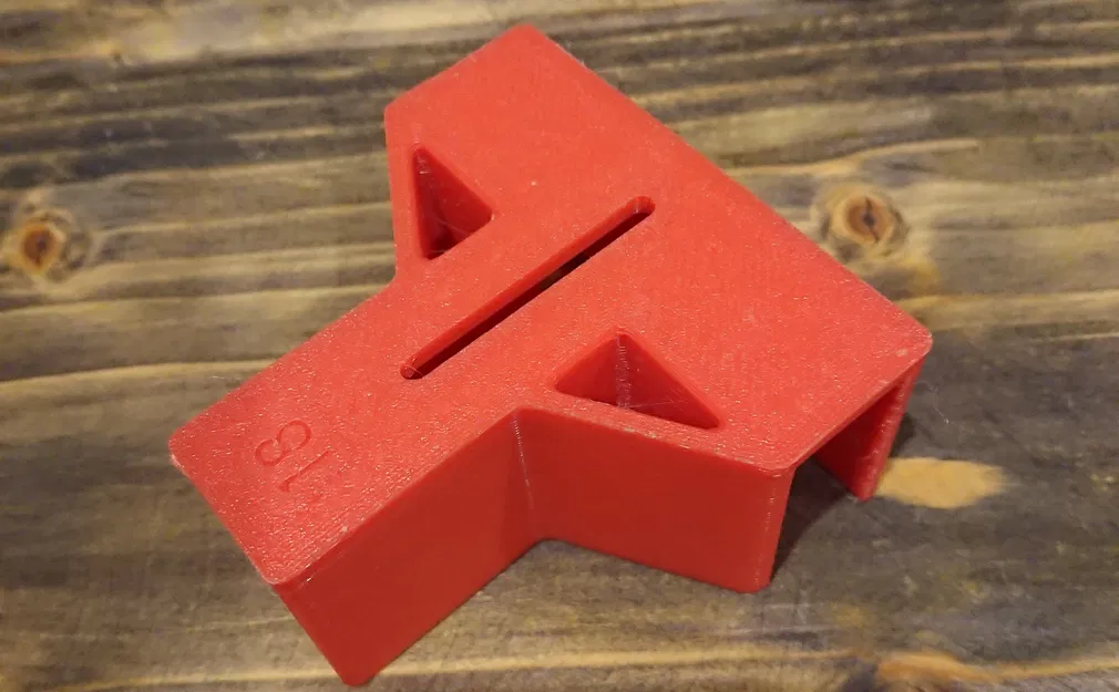 Kẹp cố định góc vuông chữ T cho ván gỗ 18mm (in 3D) - Image 1