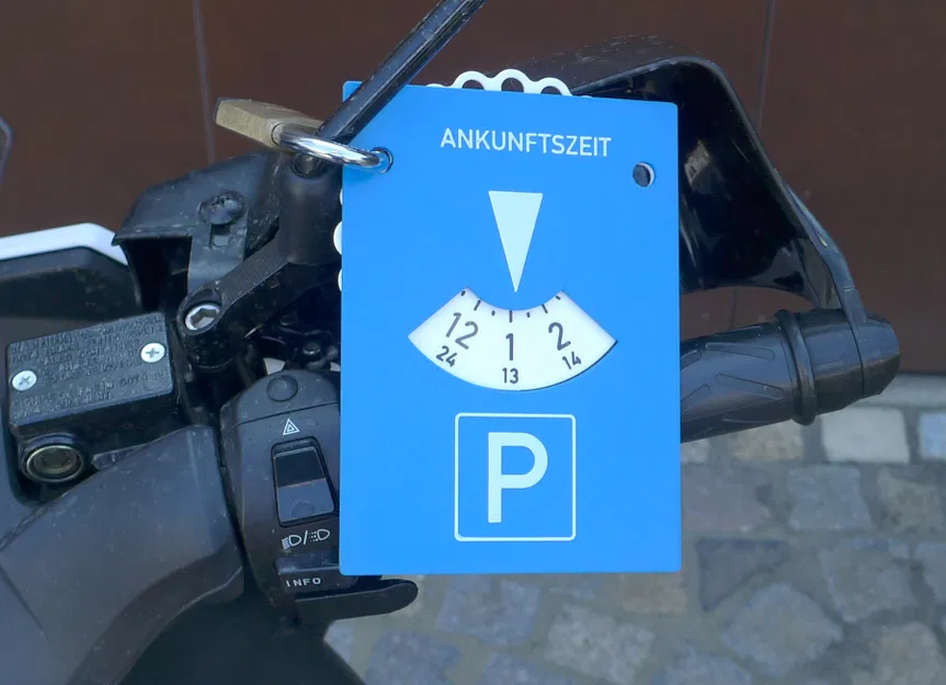 Đĩa báo giờ đỗ xe cho mô tô, xe máy - Image 1