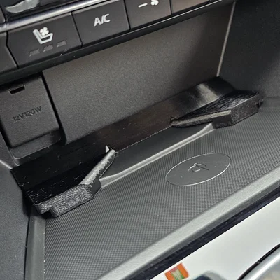 Giá đỡ sạc điện thoại không dây cho Mazda CX5