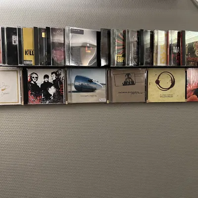 Giá đỡ / Kệ để đĩa CD treo tường