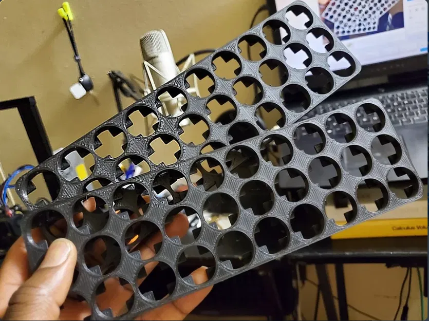 Khung cố định pin 21700 chuyên dụng cho dự án DIY pin lưu trữ - Image 2