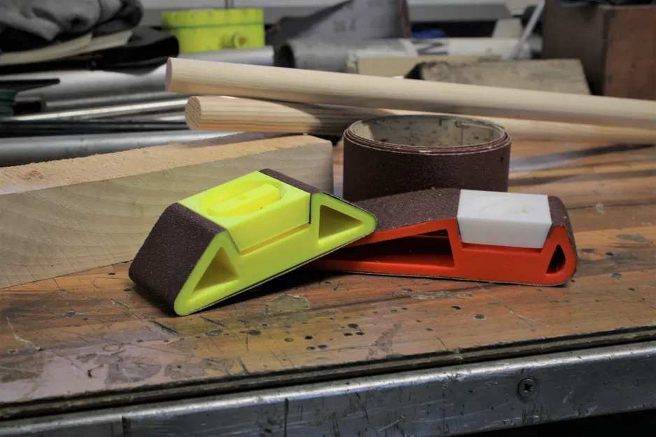 Sanding Wedge V2 - Dụng cụ chà nhám in 3D - Image 1