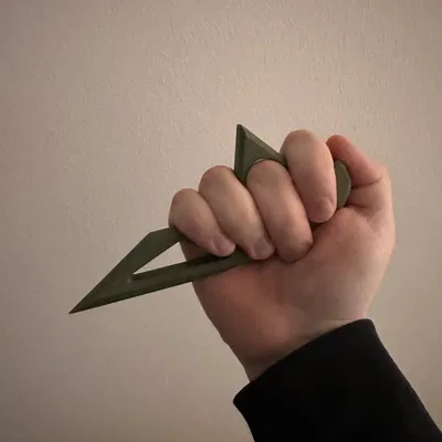 Self Defense Knuckle Spike - Dụng Cụ Tự Vệ Nhỏ Gọn