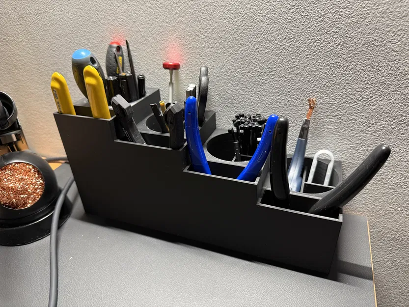 Khay cắm dụng cụ cầm tay thông minh, gọn gàng cho bàn làm việc - Image 1