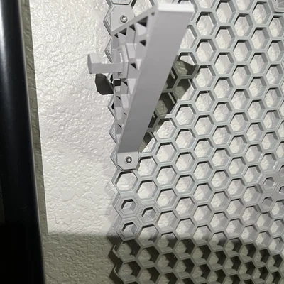 Ke đỡ kệ treo cho hệ thống Honeycomb Storage Wall tiện lợi