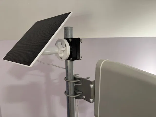 Bộ giá đỡ pin năng lượng mặt trời 5V USB-C cho ống, cây và cột - Image 6