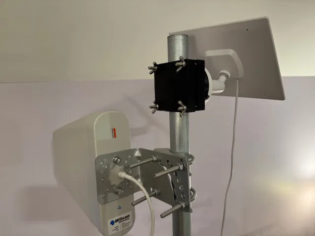 Bộ giá đỡ pin năng lượng mặt trời 5V USB-C cho ống, cây và cột - Image 8