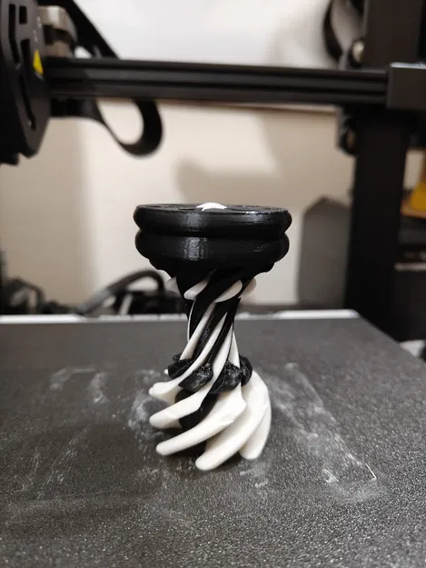 Spiral Fidget Pawn (Mô hình quân cờ xoắn ốc giải trí) - Image 4