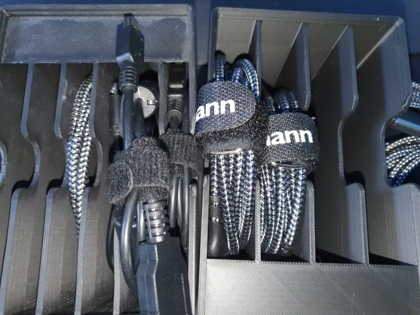 Khay Đựng Cáp Sạc Gridfinity (2x3) Gọn Gàng Cho Bàn Làm Việc - Image 2