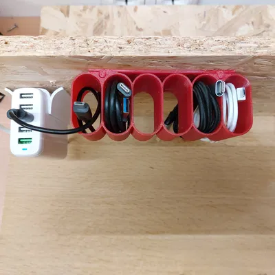 Khay treo gọn cáp sạc USB dưới gầm bàn (USB cable organizer)