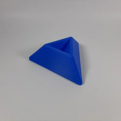Đế trưng bày Rubik's Cube