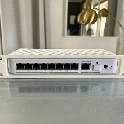 Giá đỡ tủ rack 10-inch cho Ubiquiti USW-Flex-2.5G-8-PoE