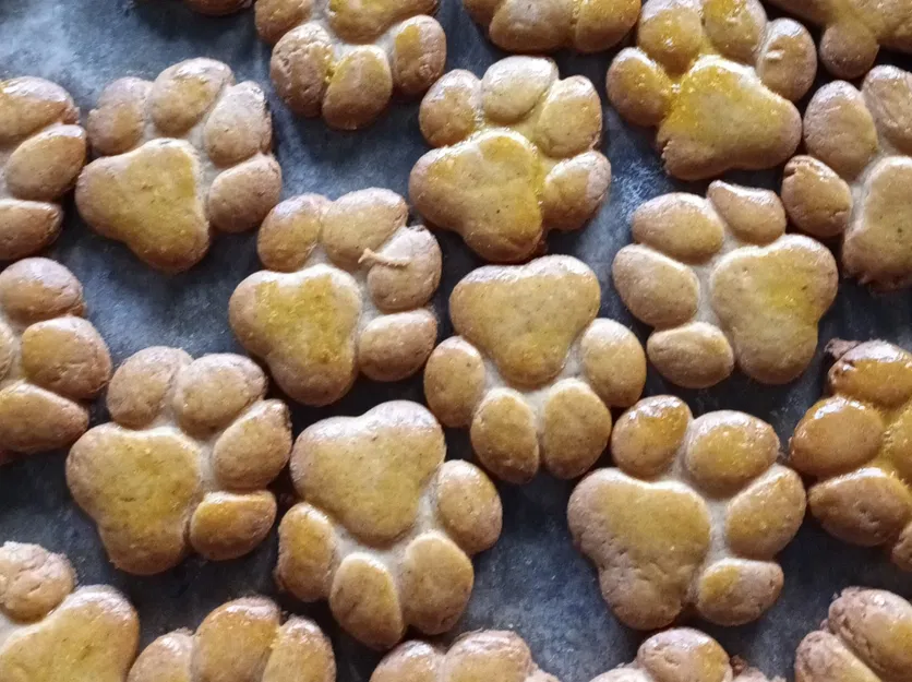 Khuôn cắt bánh quy hình bàn chân thú cưng - Image 2