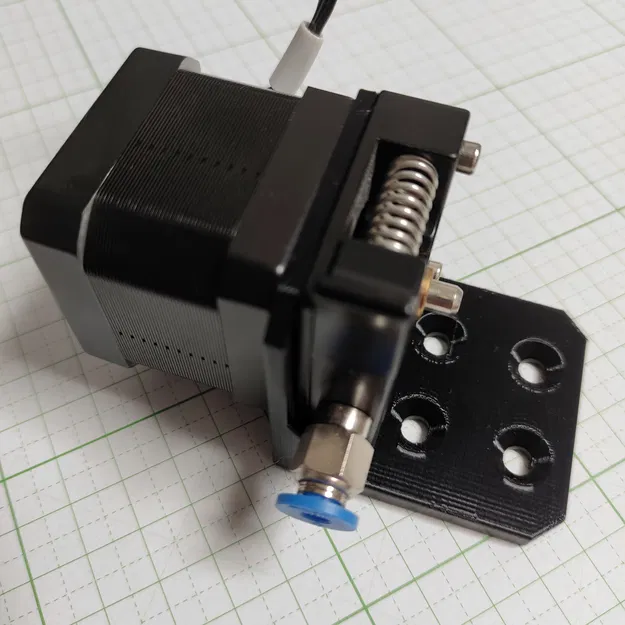 Giá đỡ động cơ bước NEMA17 có thể tùy chỉnh bằng FreeCAD - Image 3