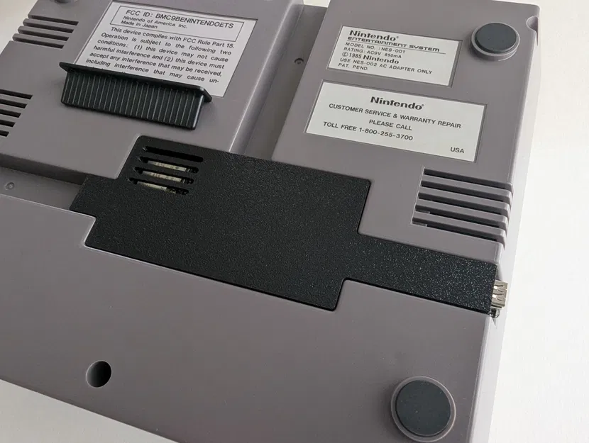 Nắp che RetroTime NES HUB: Phụ kiện 3D hoàn thiện máy chơi game NES - Image 1