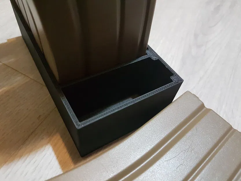 Giá đỡ hộp tiếp đạn M4 / AR15 STANAG - Image 2