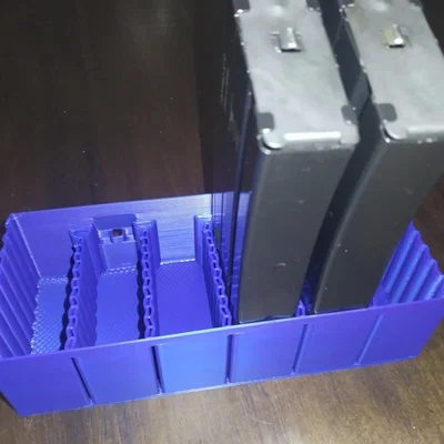 Giá treo 6 băng đạn AR15, gắn tường