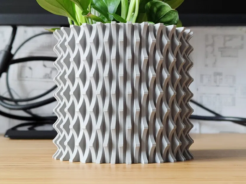 Chậu cây hình cưa máy - Thiết kế Vase mode - Image 1