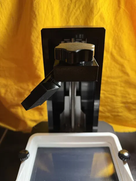 Creality Halot R6 - Giá đỡ hứng resin chảy từ bàn in - Image 5