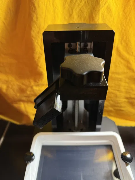 Creality Halot R6 - Giá đỡ hứng resin chảy từ bàn in - Image 8