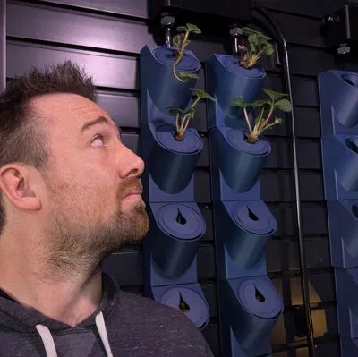 Chậu trồng cây treo tường Slat Wall Planter