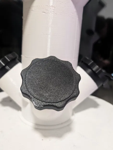 Nắp đậy lỗ trồng cây tháp thủy canh (Hydroponic Tower cup lids) - Image 1