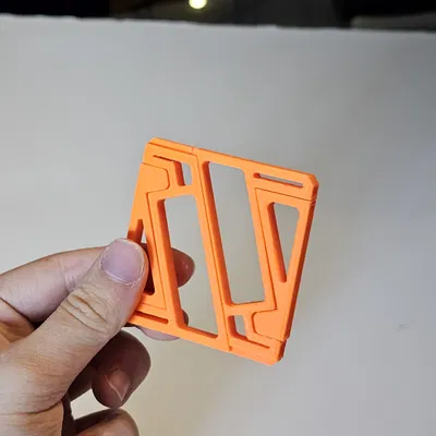 Giá đỡ đa năng di động (Universal Portable Stand)