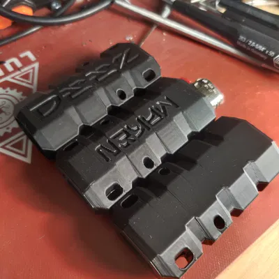 Vỏ bọc bật lửa Bic 3D (Ribbed Bic Lighter Case) tùy chỉnh cá tính