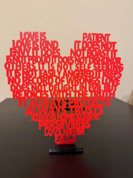 Mô hình trái tim LOVE IS PATIENT HEART - Image 1