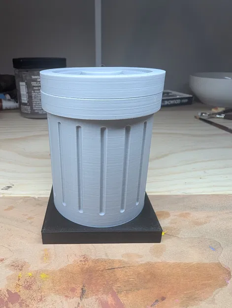 Chú Gấu Mèo trong Thùng Rác – Mô hình Jack-in-the-Box - Image 2