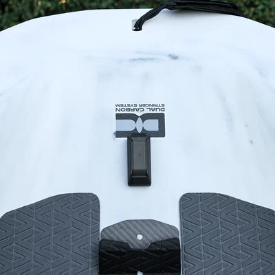 Đế gắn WOO 3.0/4.0 dạng trượt tiện lợi cho ván Kitesurfing và Wingfoil