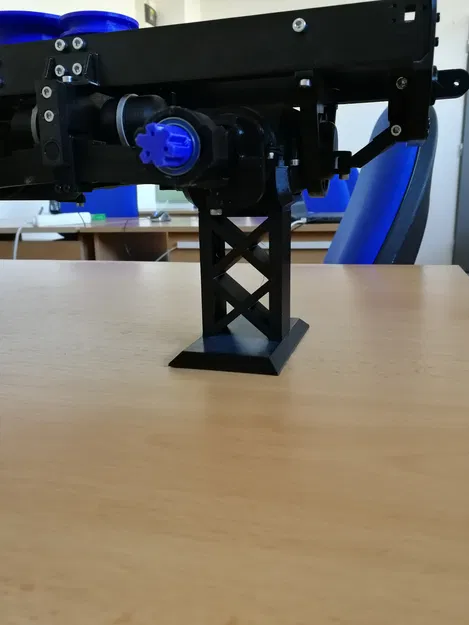 Giá đỡ mô hình xe TATRA 815 VT chắc chắn và tinh tế - Image 2