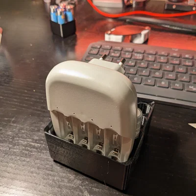 Khay đựng bộ sạc pin IKEA STENKOL và pin LADDA chuẩn Gridfinity