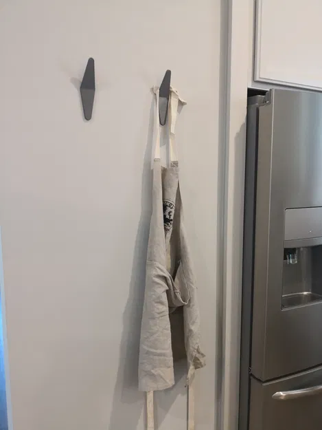 Móc treo tạp dề / áo khoác hiện đại - Image 1