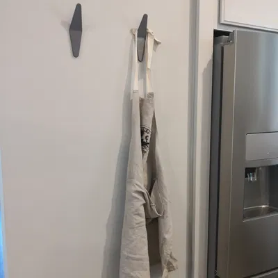 Móc treo tạp dề / áo khoác hiện đại