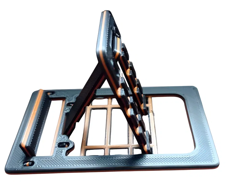 Giá đỡ điện thoại kích thước thẻ tín dụng (Print In Place) Maywork V.1 - Image 1