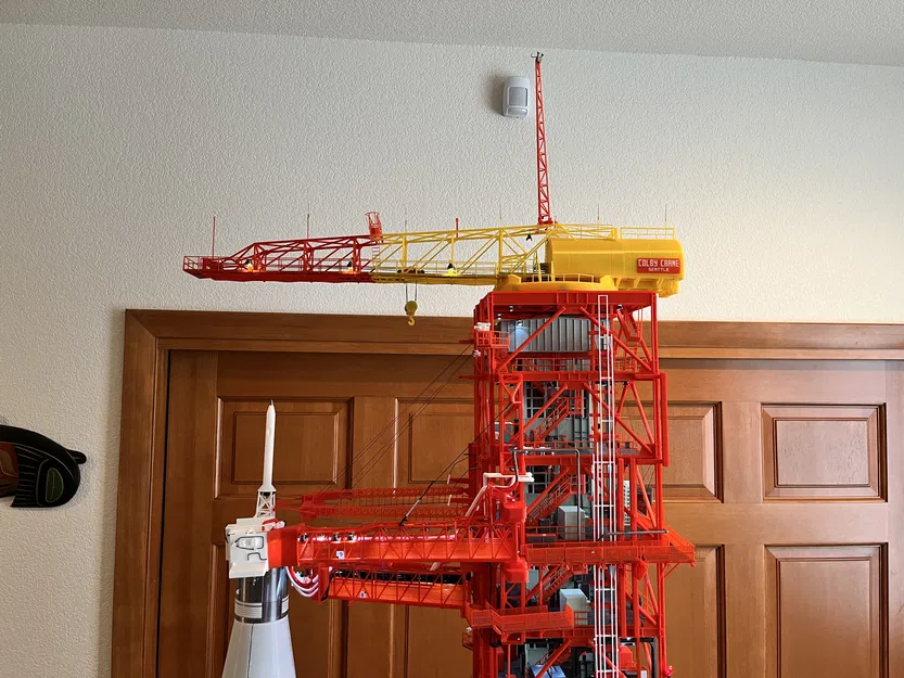 Mô hình cần cẩu Colby cho tháp phóng Apollo LUT - Image 2