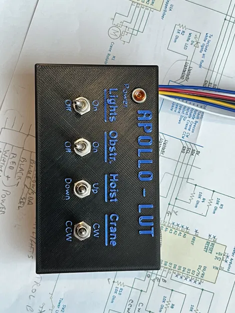 Mô hình cần cẩu Colby cho tháp phóng Apollo LUT - Image 4