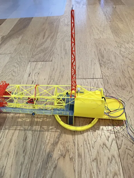 Mô hình cần cẩu Colby cho tháp phóng Apollo LUT - Image 11