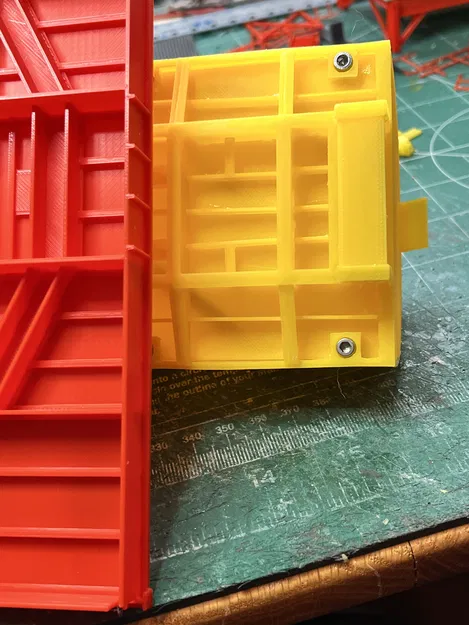 Mô hình cần cẩu Colby cho tháp phóng Apollo LUT - Image 13