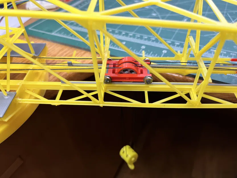 Mô hình cần cẩu Colby cho tháp phóng Apollo LUT - Image 14