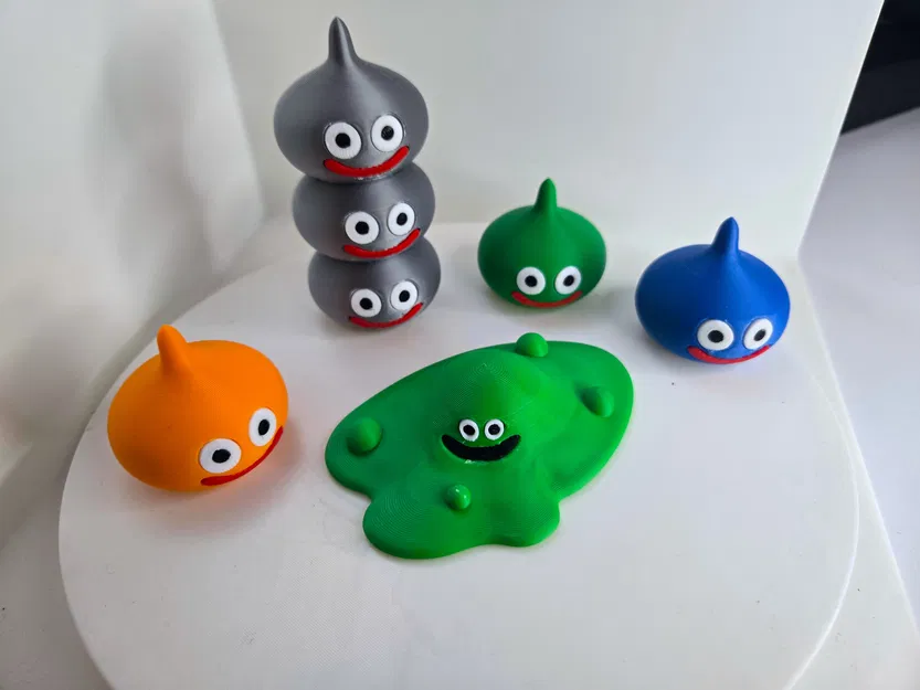 Mô hình Bubble Slime / Liquid Metal Slime (Dragon Quest) - Image 1